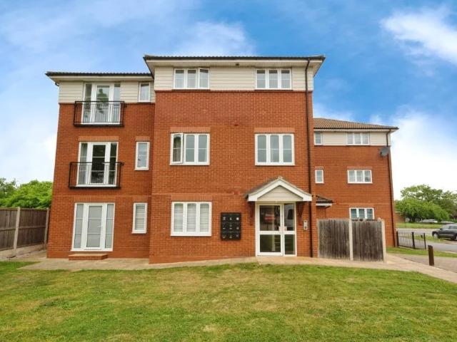 Apartment at Daiglen Drive, South Ockendon