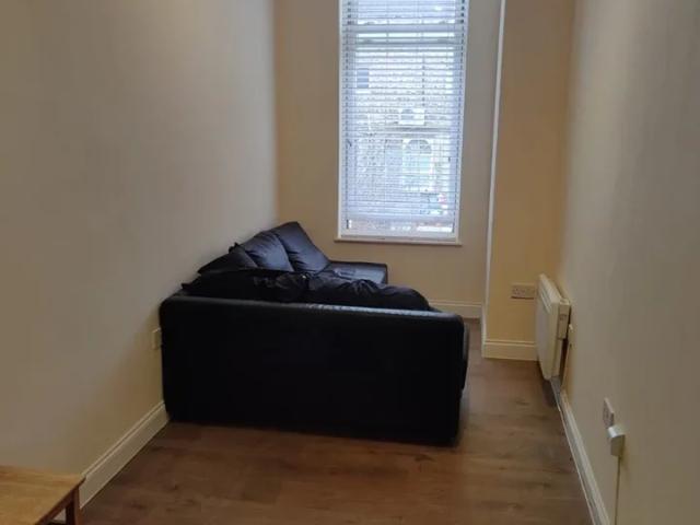 Apartment at Darenth Road, Greater London