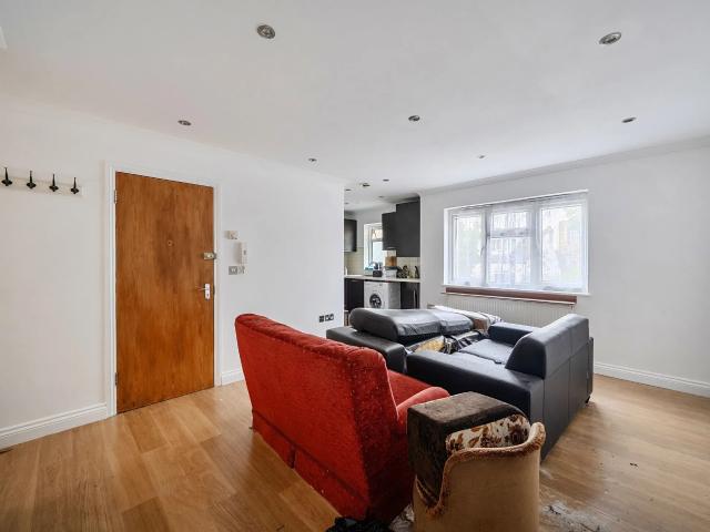 Apartment at Dartmouth Road, Greater London