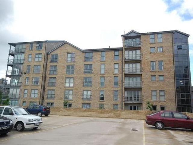Apartment at Dewsbury Road, Calderdale