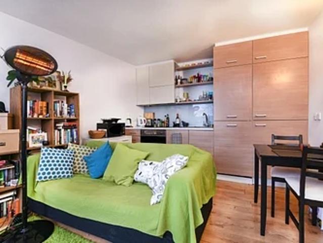 Apartment at Deals Gateway, Greater London