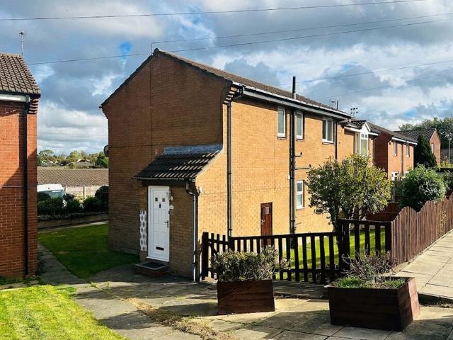 Apartment at Definitive Footpath PUDSEY 29*, Leeds