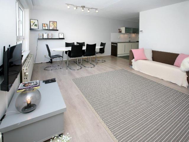 apartment at Den Haag Gevers Deynootweg 948 2586BW, Netherlands