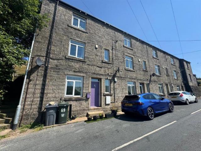 Apartment at Denholme Road, Bradford