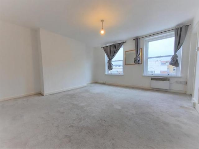 Apartment at Denmark Hill, Greater London