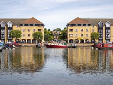Apartment at Dickinson Quay, Dacorum