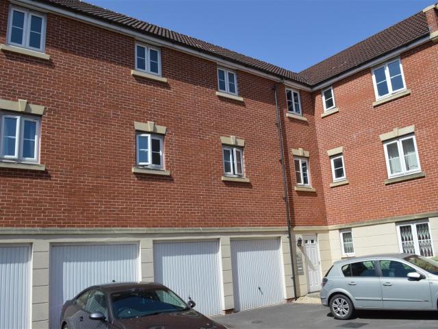 Apartment at Dickinsons Fields, Bristol