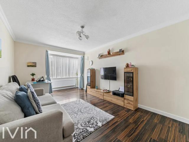 Apartment at Dingwall Road, Greater London