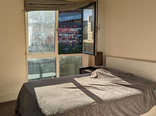 Apartment at Drayton Park, Greater London