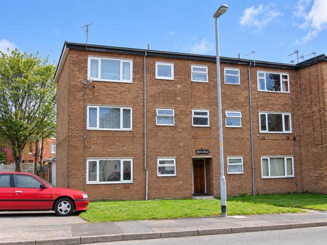 Apartment at Dunbar Street, Wakefield