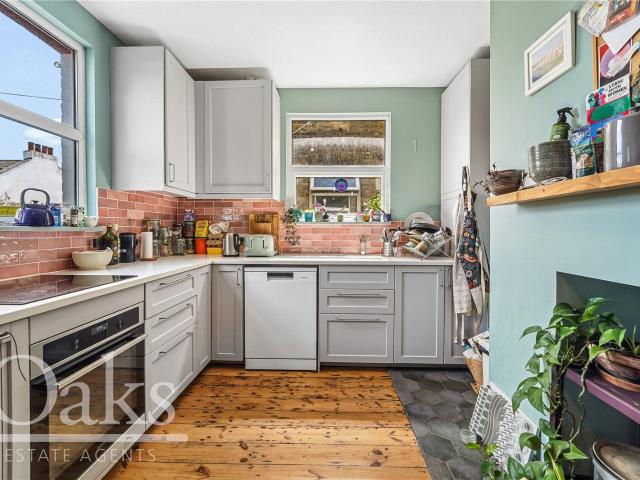 Apartment at Dundee Road, Greater London