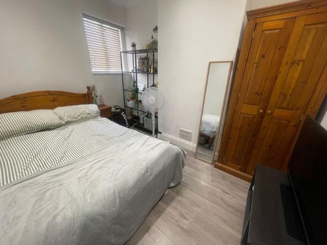 Apartment at Durham Road, Greater London