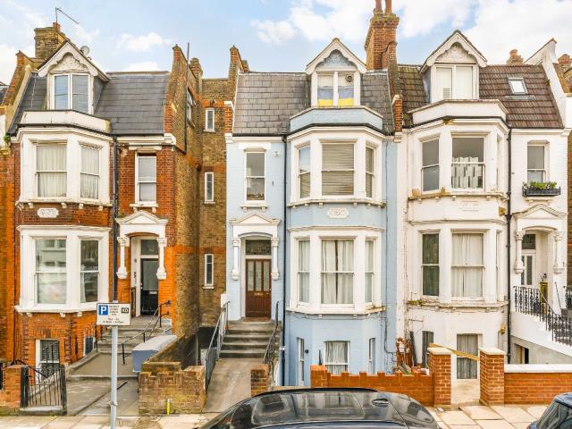 Apartment at Dyne Road, Greater London
