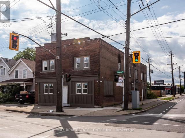 apartment at E 104 BEACH ROAD, Hamilton, Ontario, L8L3Z9