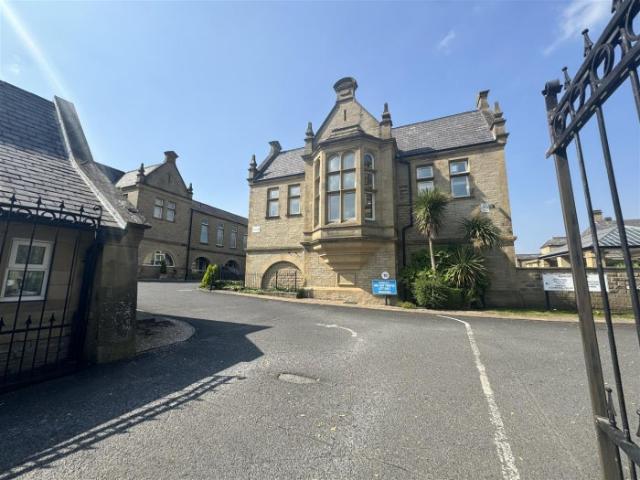 Apartment at Emily Way, Calderdale