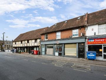 Apartment at Endless Street, Salisbury