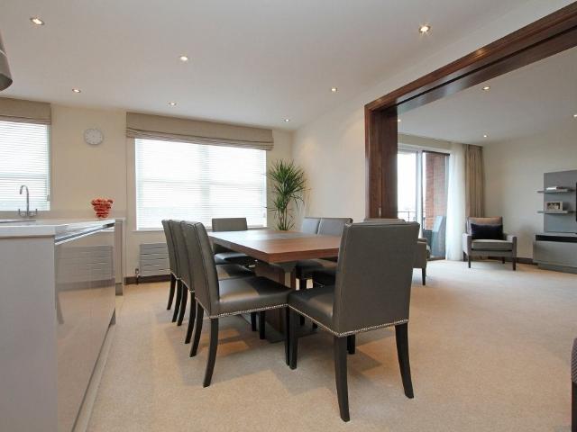 Apartment at Ennismore Gardens, City of Westminster