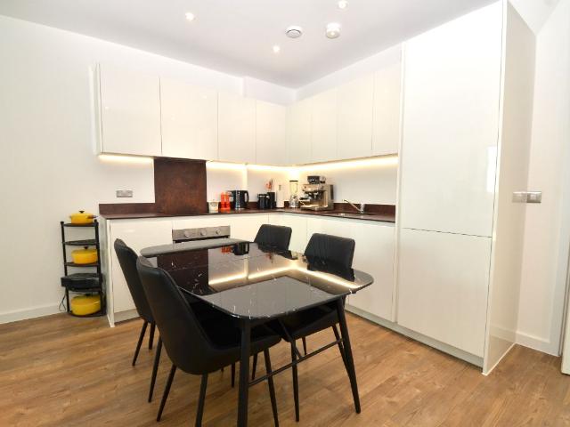 Apartment at Eagle Way, Brentwood
