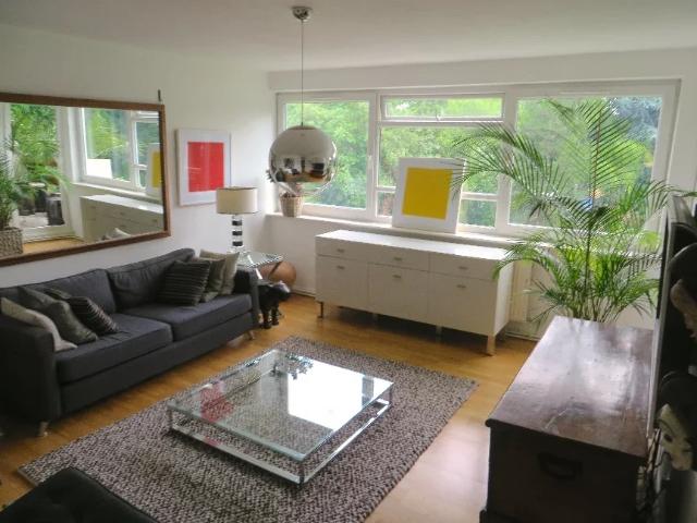 Apartment at East End Flats, Charlton Kings