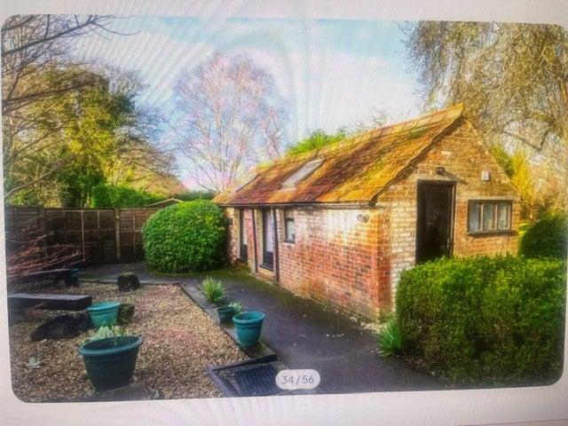 Apartment at East Hill Lane, Burstow