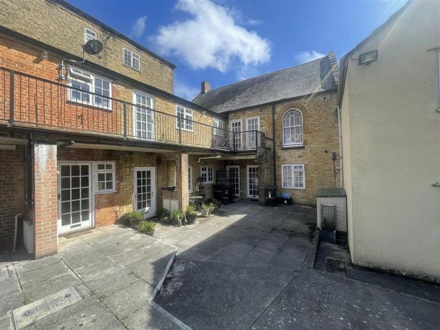 Apartment at East Street, Crewkerne