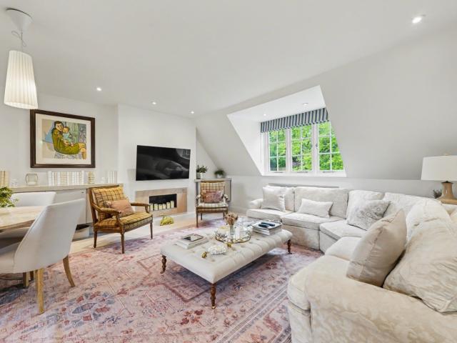 Apartment at Eastbrook Drive, Greater London