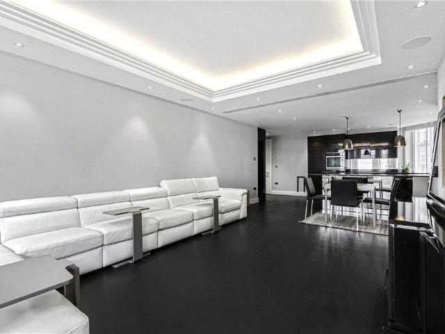 Apartment at Eccleston Street, City of Westminster