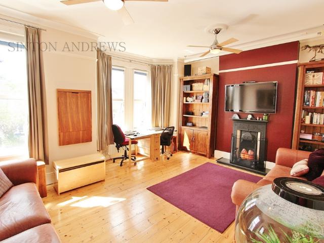 apartment at Egerton Gardens, Ealing