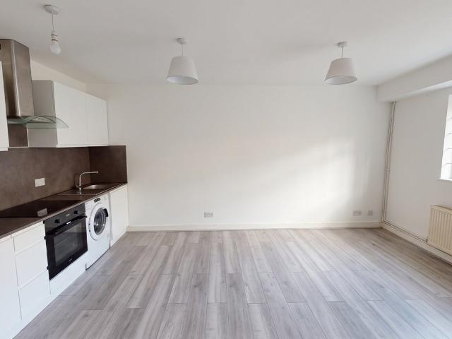 Apartment at Eltham High Street, Greater London