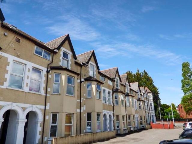 Apartment at Ely Road, Cardiff