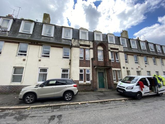 Apartment at Elba Street, Ayr