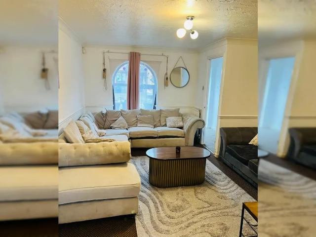 Apartment at Elizabeth Road, Grays