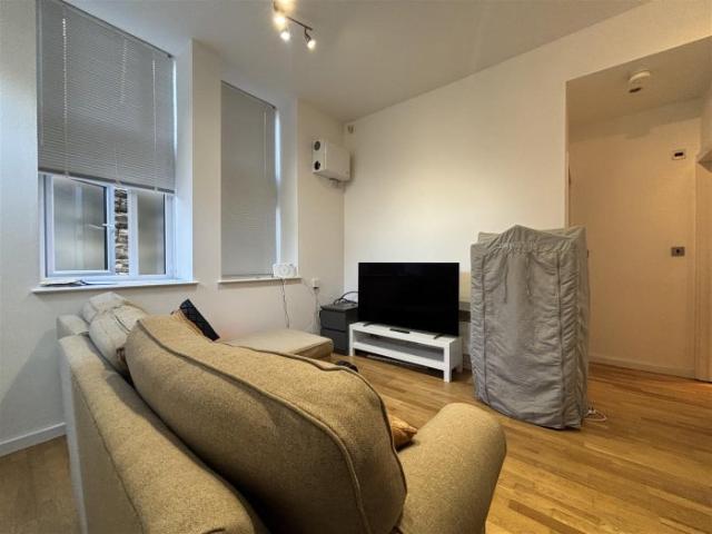 Apartment at Elmfield Road, Leeds