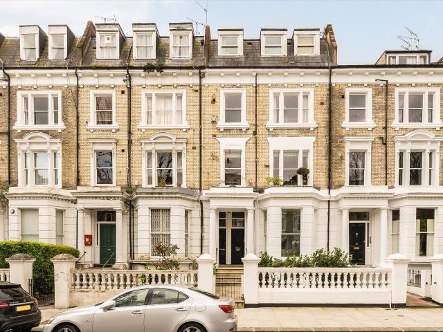 Apartment at Elsham Road, Greater London