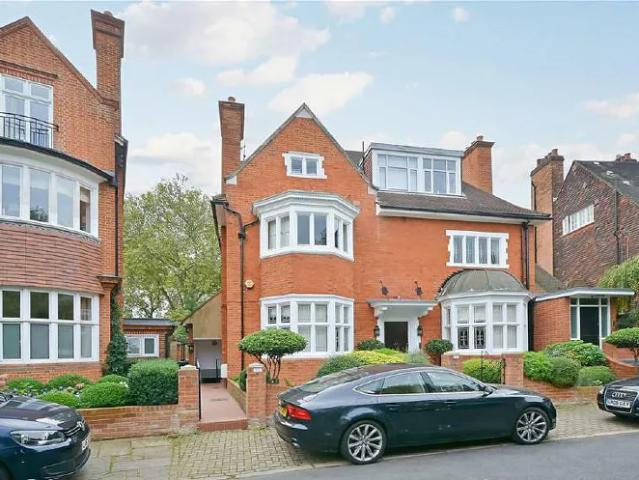 Apartment at Elsworthy Road, Greater London