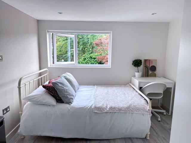 Apartment at Ernest Street, Greater London