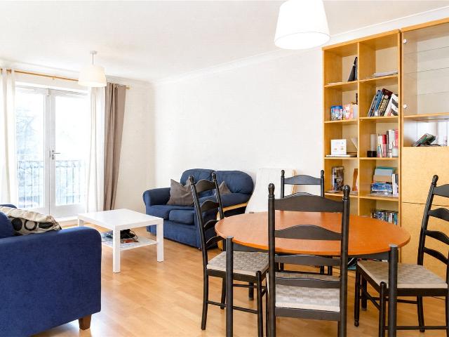 Apartment at Essex Road, Greater London