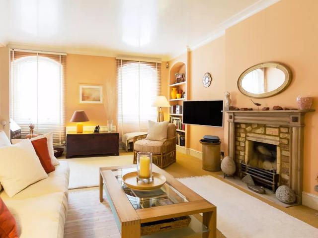 Apartment at Exhibition Road, City of Westminster