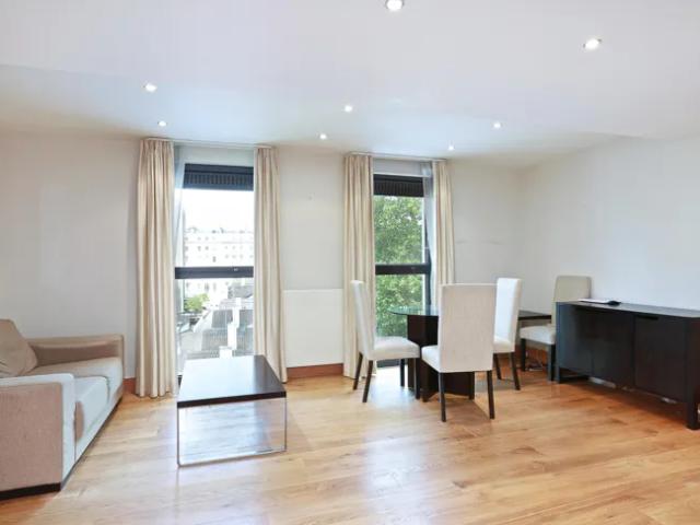 Apartment at Exhibition Road, City of Westminster