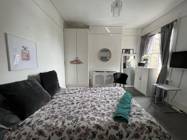 Apartment at Fox Lane, Greater London