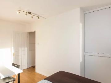 Apartment at Fontley Way, Greater London