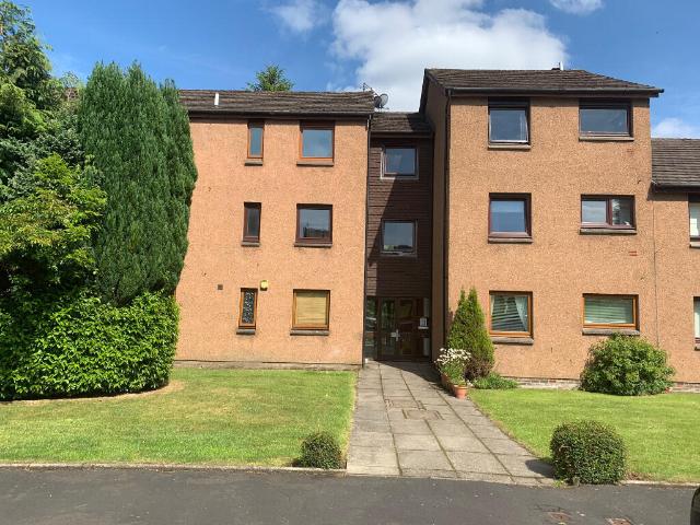 Apartment at Fortingall Place, Glasgow