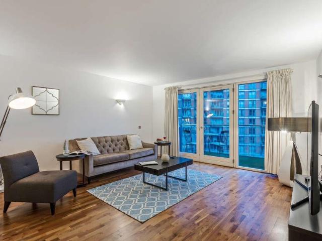 Apartment at Fairmont Avenue, Greater London