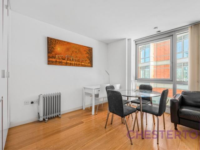 Apartment at Fairmont Avenue, Greater London