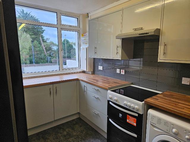 Apartment at Fairview Parade, Southampton