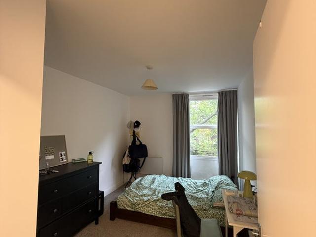 Apartment at Falcon Road, Greater London