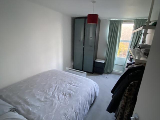 Apartment at Falcon Road, Greater London