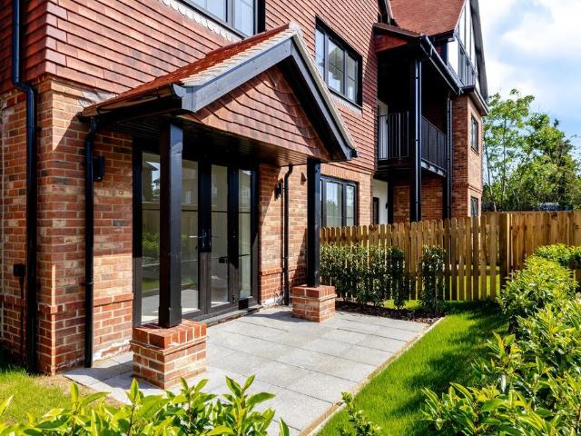 Apartment at Farleigh Road, Warlingham