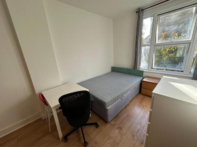 Apartment at Farleigh Road, London