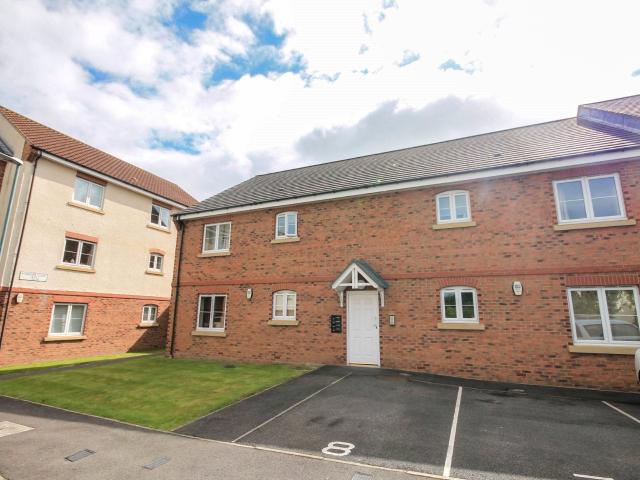 Apartment at Farrier Close, Pity Me